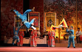 culture-show-acrobats